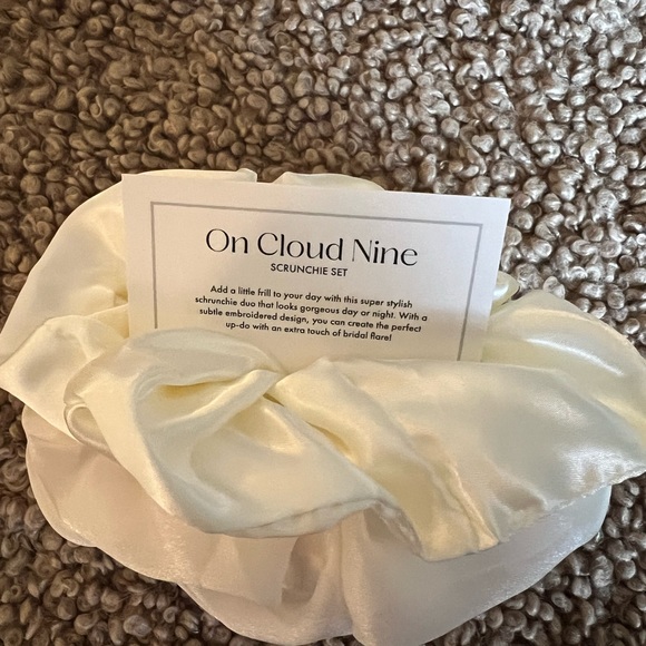 Scrunchie Set - Picture 2 of 2